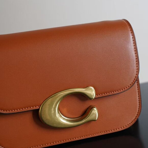 Coach Idol Bag, size 21*16 cm - Picture 5 of 8